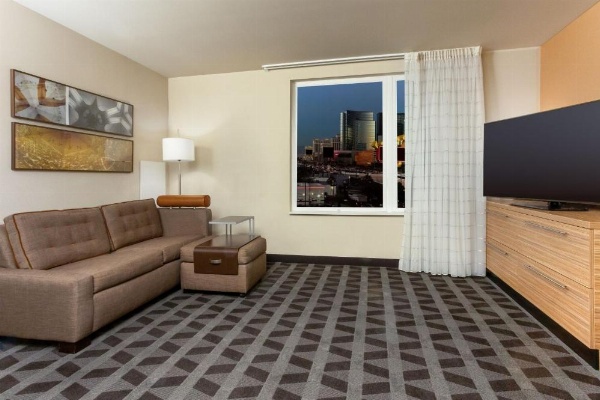 TownePlace Suites By Marriott Las Vegas Stadium District image 11