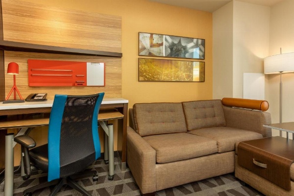 TownePlace Suites By Marriott Las Vegas Stadium District image 19